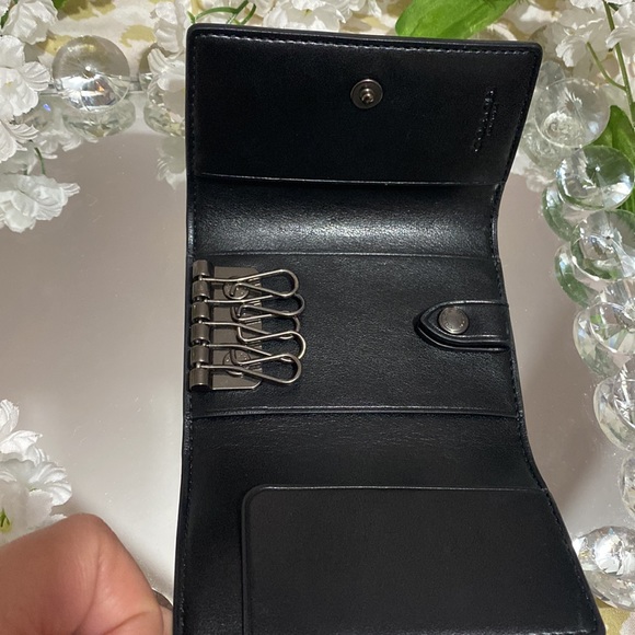 Coach Signature Five Ring Case - Picture 11 of 16